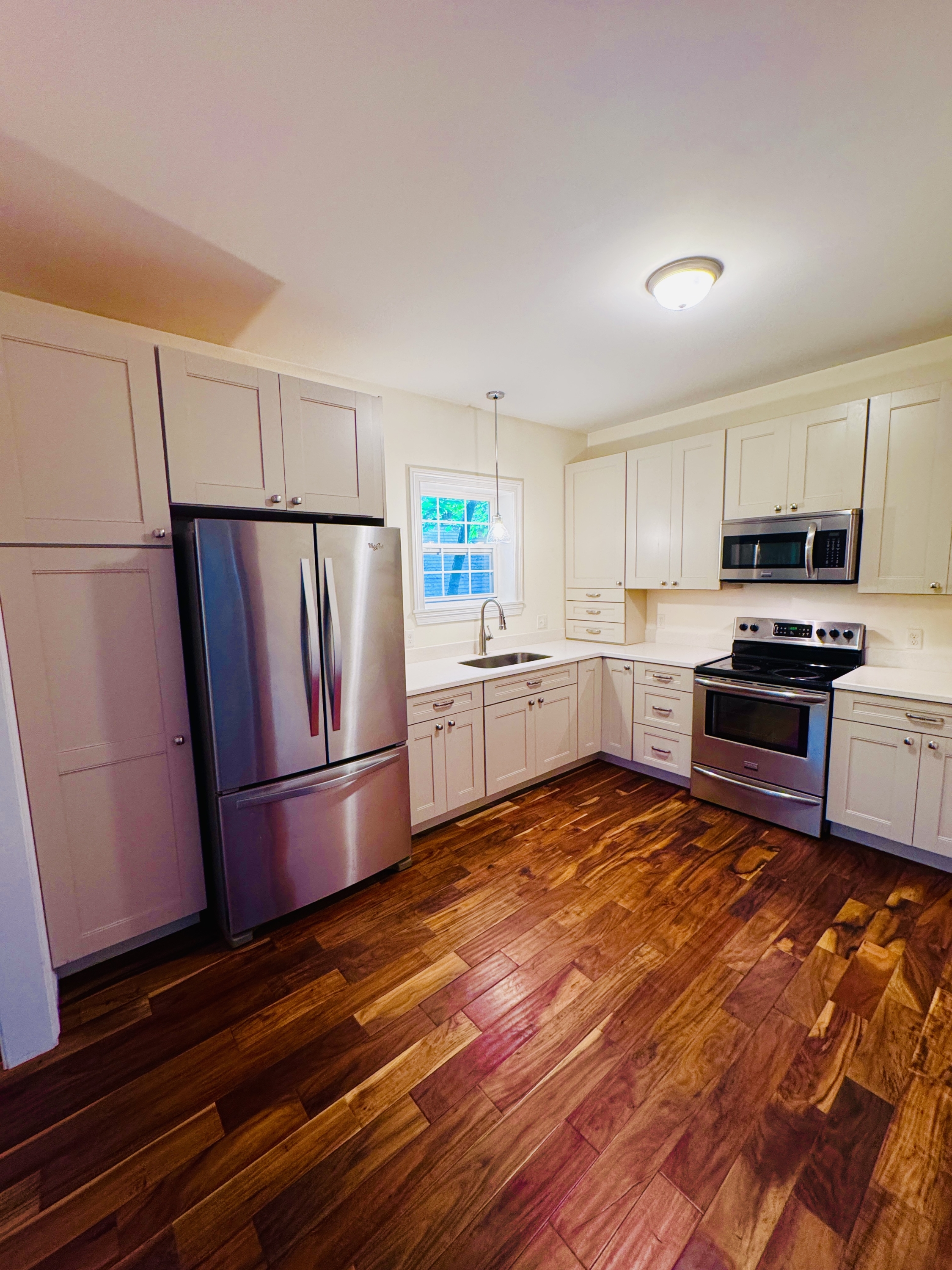 8 Orient Avenue